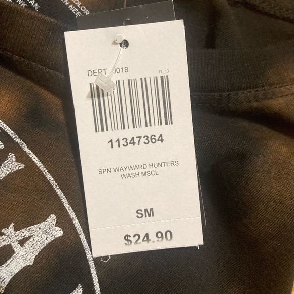 Supernatural tank top - Picture 4 of 4